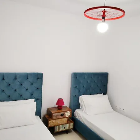 Alkyonis House דירה